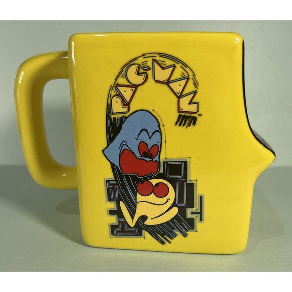 PAC MAN  🎮 Video Arcade Game Shaped YELLOW Ceramic Coffee  Mug 🎮 EUC - Picture 3 of 5